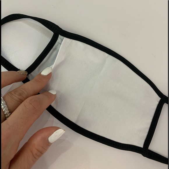 Face mask - Picture 3 of 3